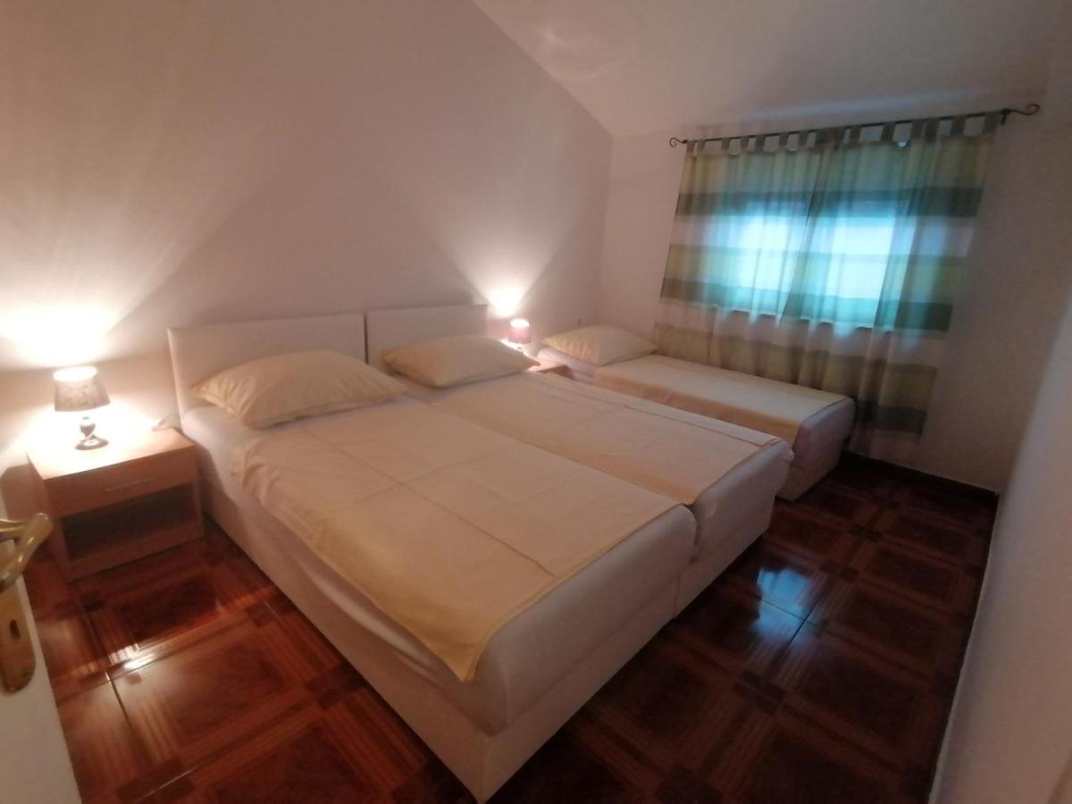 Apartmani Ivana Senj Senj  Eksteriør billede