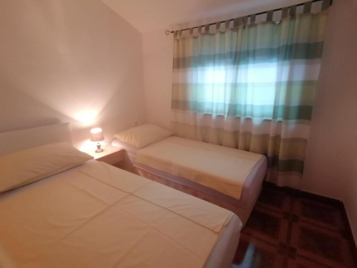 Apartmani Ivana Senj Senj  Eksteriør billede