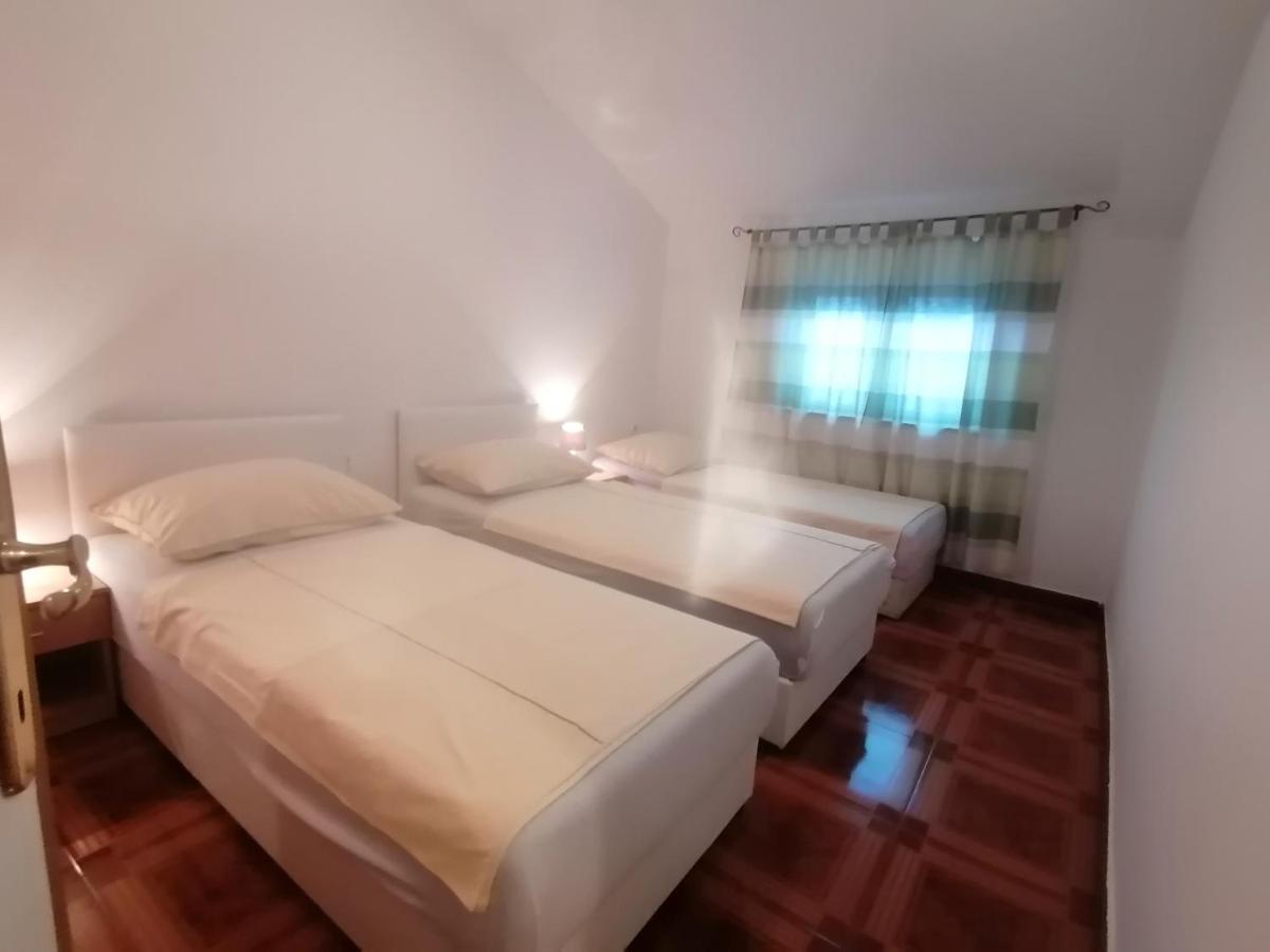 Apartmani Ivana Senj Senj  Eksteriør billede
