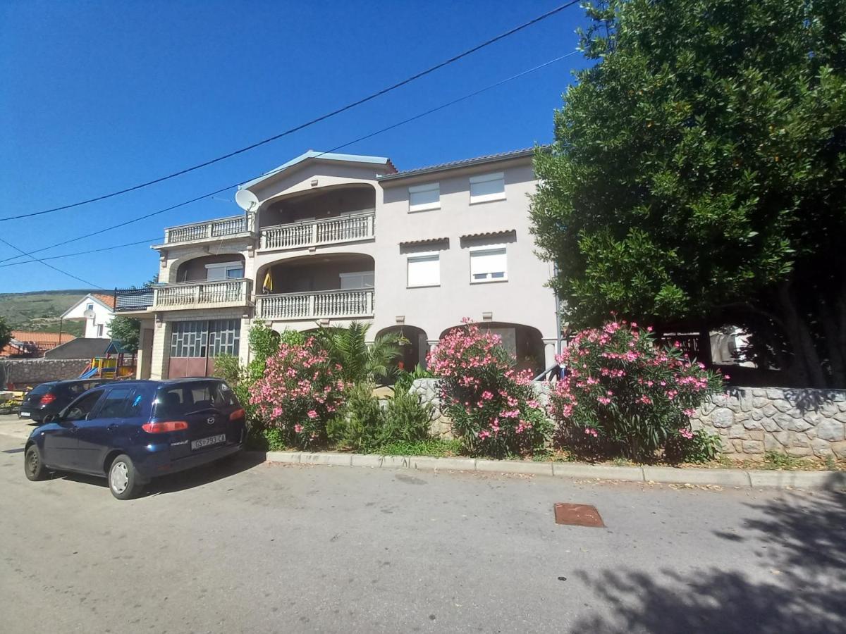 Apartmani Ivana Senj Senj  Eksteriør billede